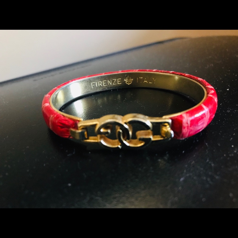 Gucci- Authentic GG bracelet